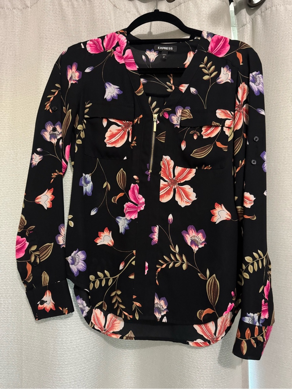Express Black Floral Zip-Blouse